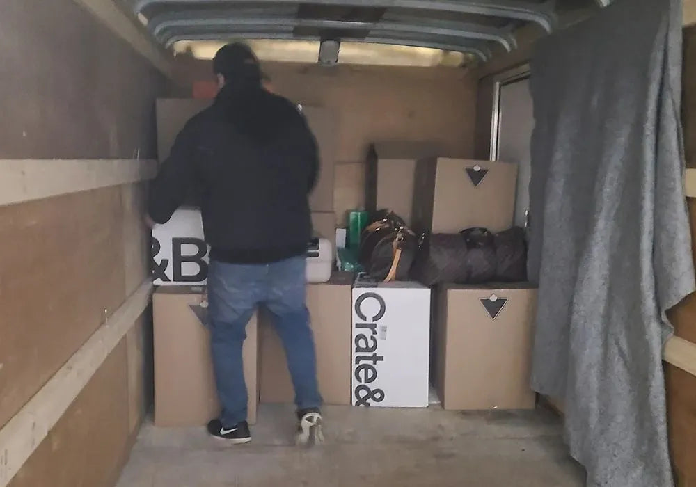 equipment_for_moving_and_handling